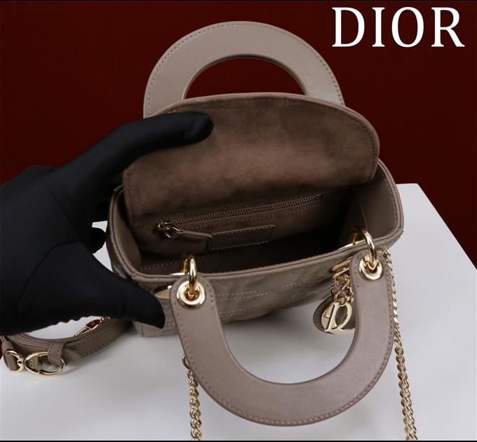 2025228Y600P205553892