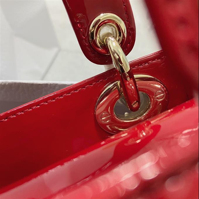 2025228Y600P205555129