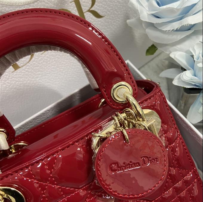 2025228Y600P205555366