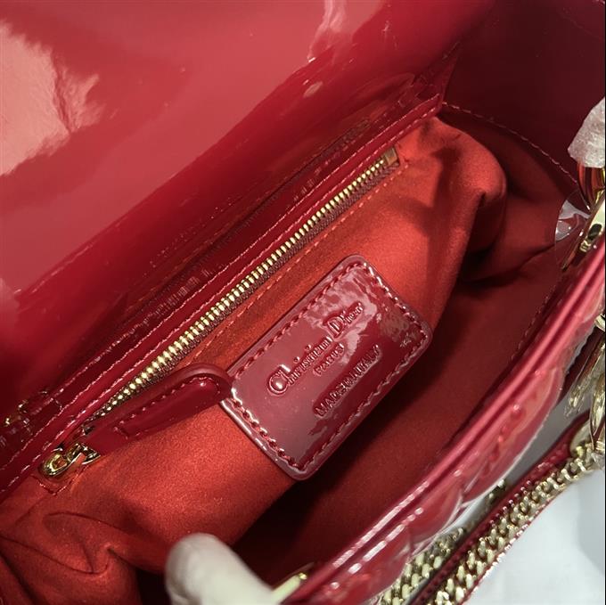 2025228Y600P205555398