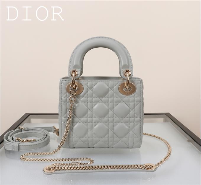 2025228Y600P205556519