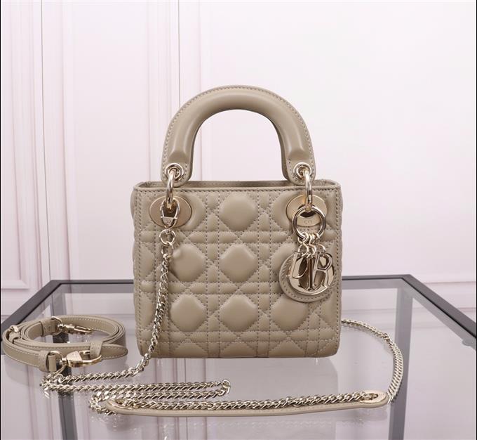 2025228Y600P205557306