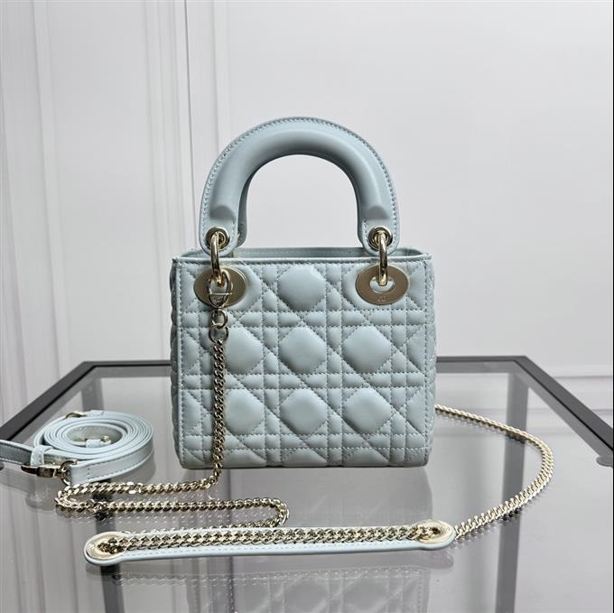 2025228Y600P205557636