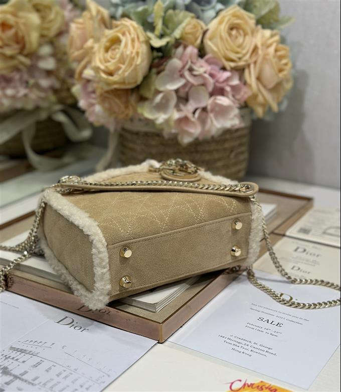 2025228Y850P205630967