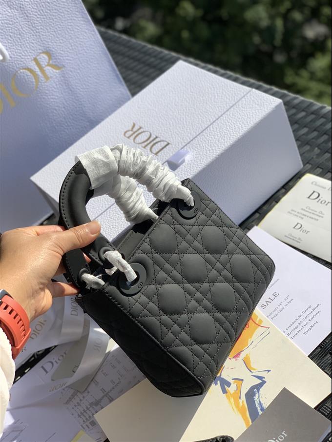 2025228Y900P205545775