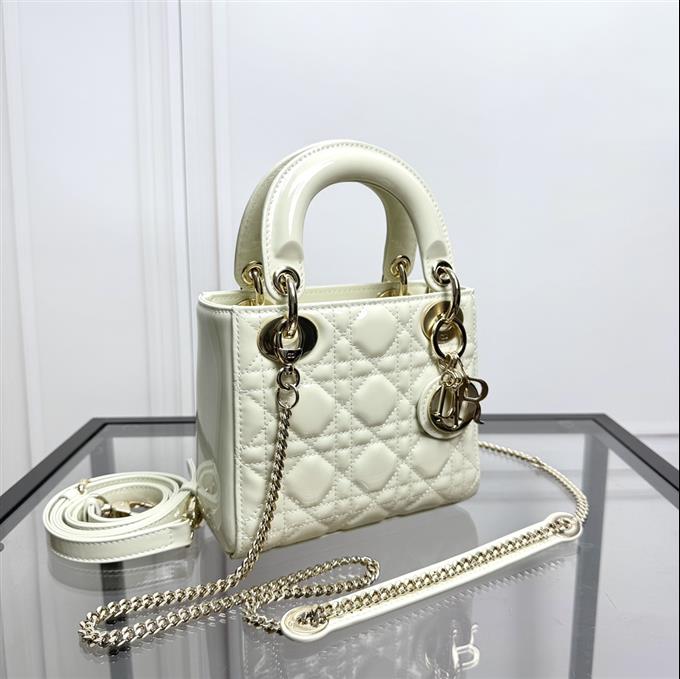 2025228Y600P20555845