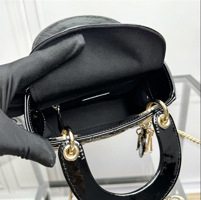 2025228Y600P205558546