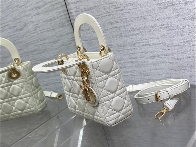 2025228Y600P205559614