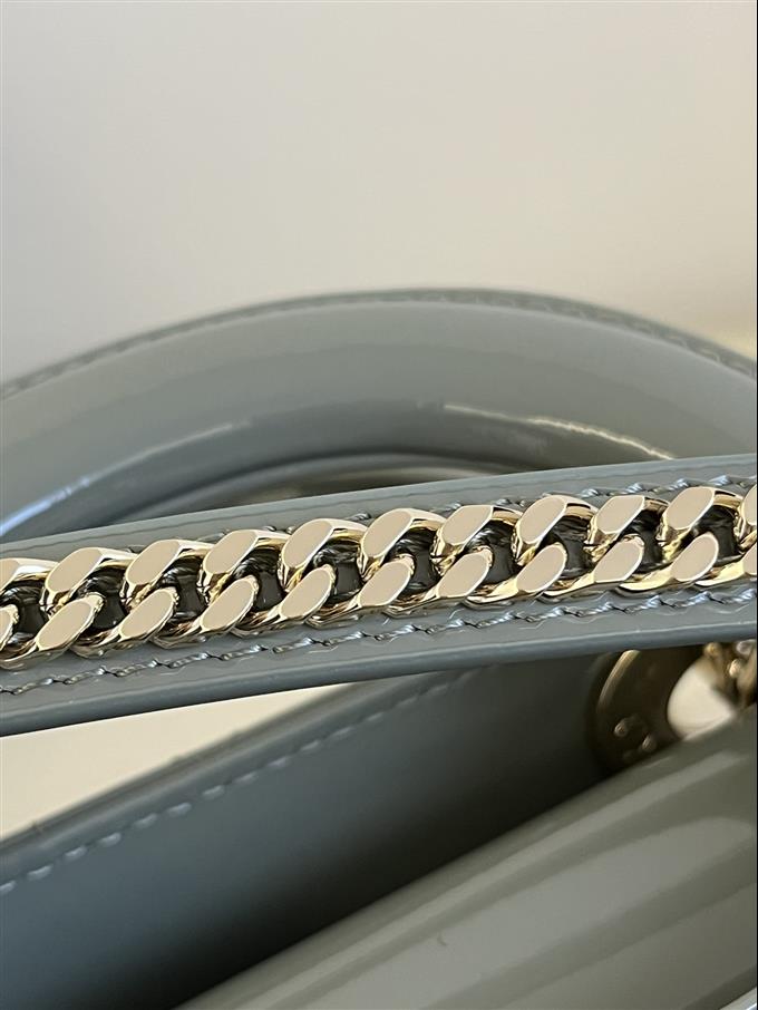 2025228Y600P20560702