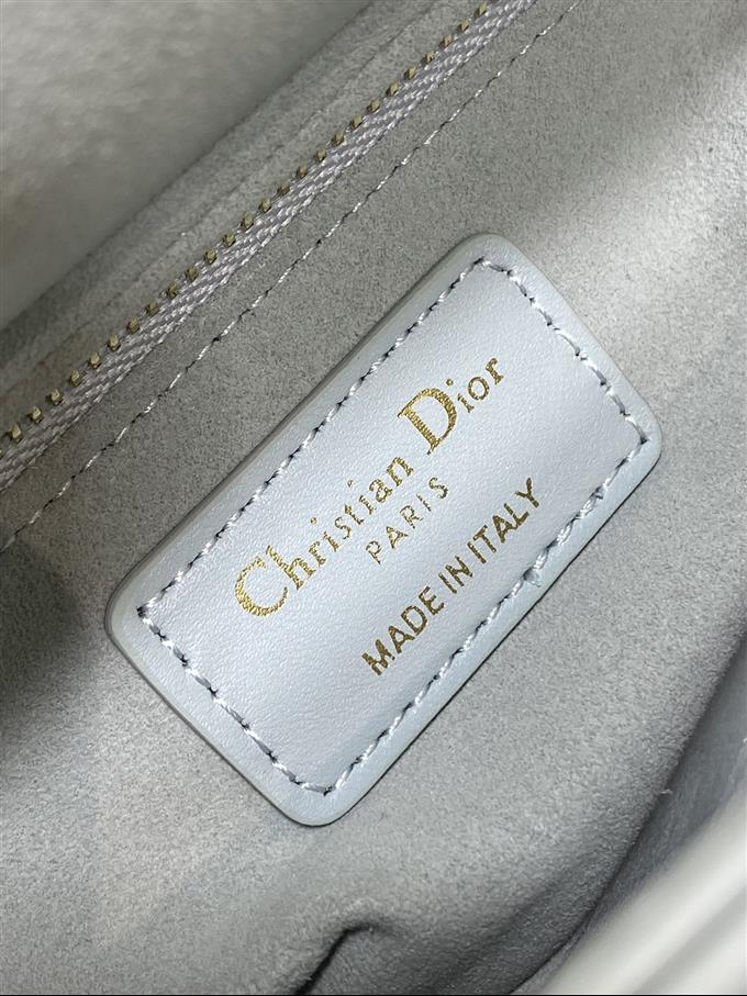 2025228Y600P205610630