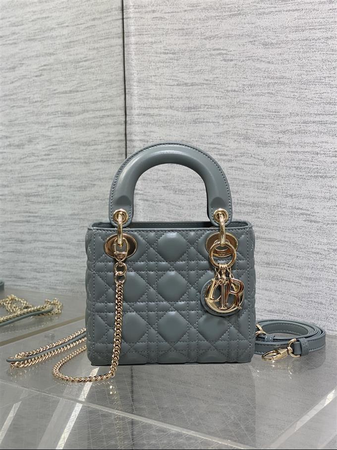 2025228Y600P205610933