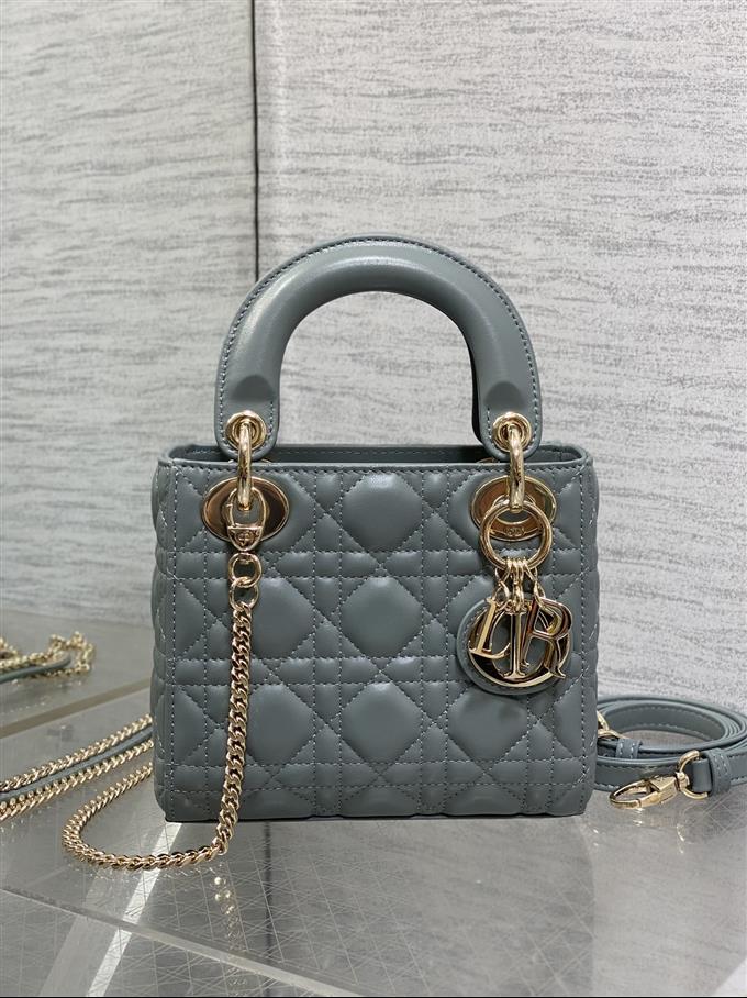 2025228Y600P205610949