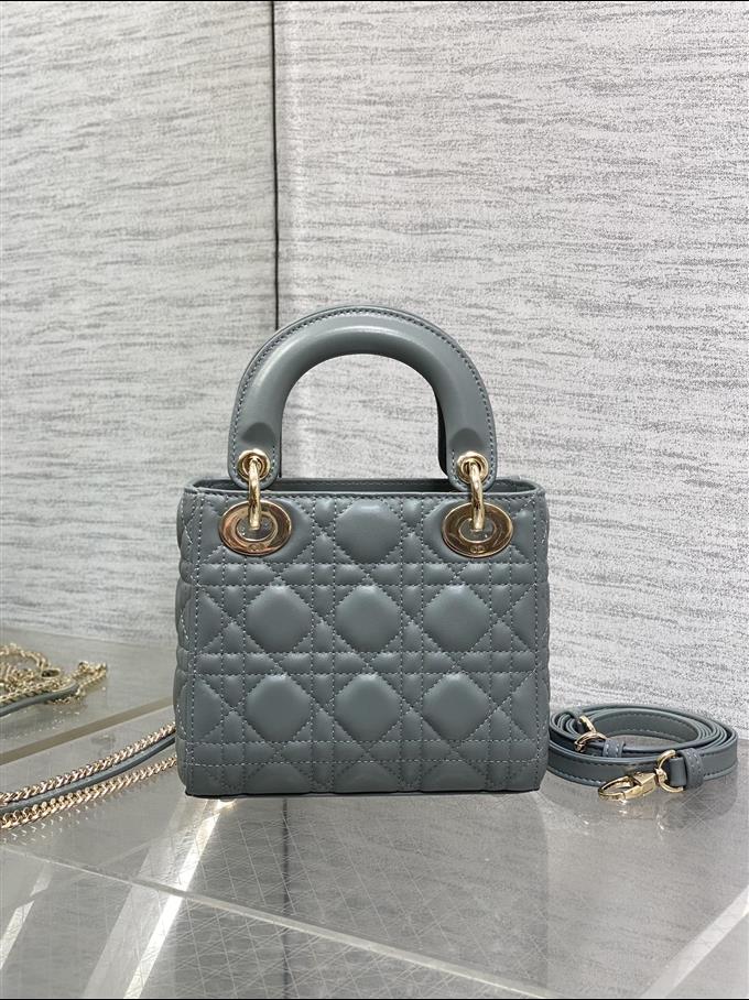 2025228Y600P205610996