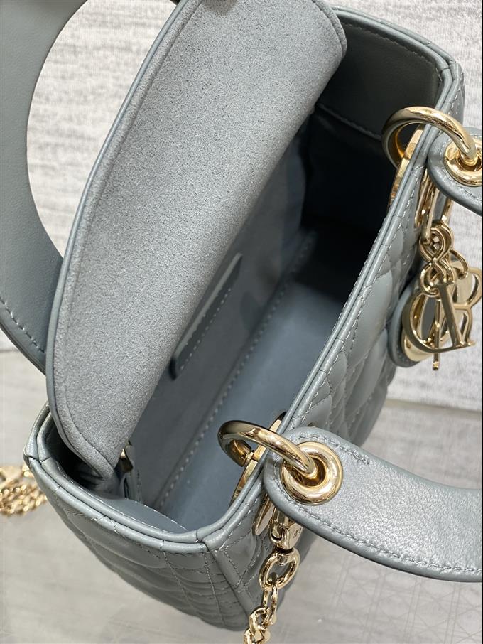 2025228Y600P20561144