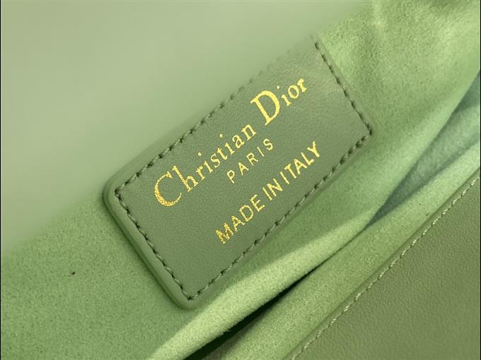 2025228Y600P205613338