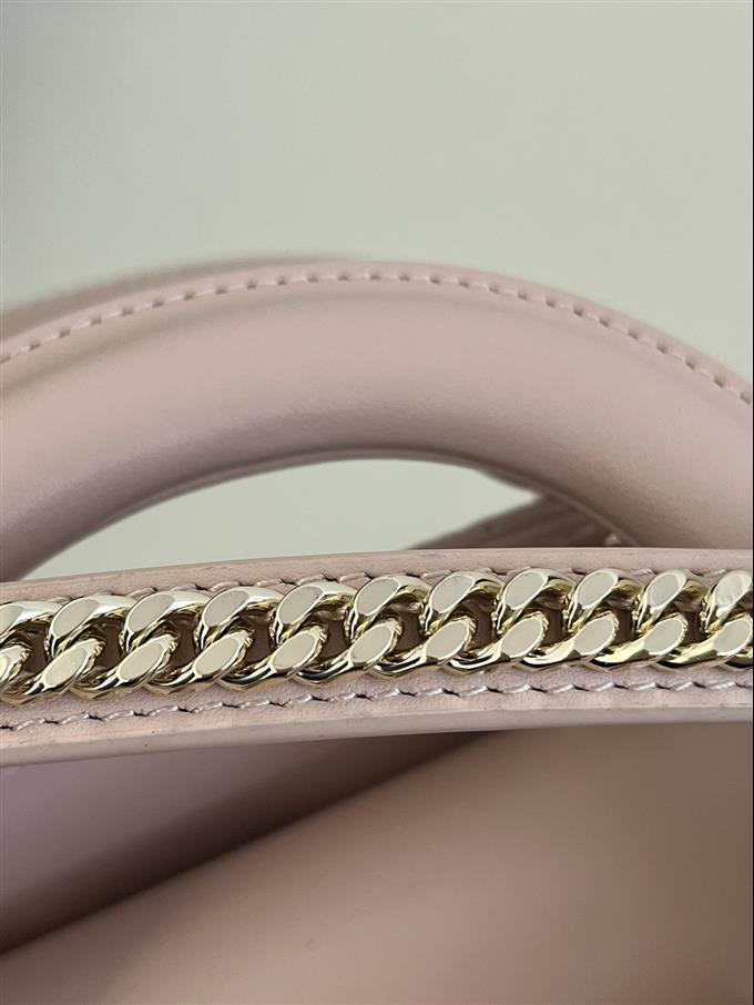 2025228Y600P205614535