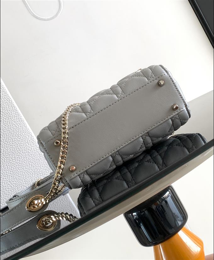 2025228Y600P205616398