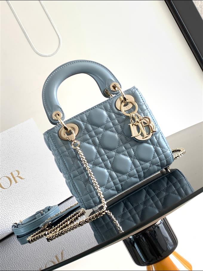 2025228Y600P20561663