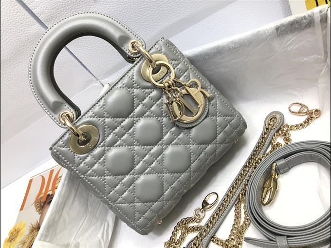 2025228Y600P20562917