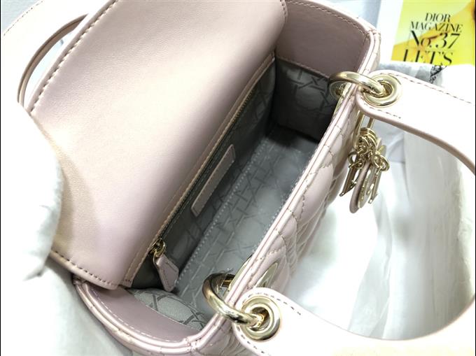 2025228Y600P20563313