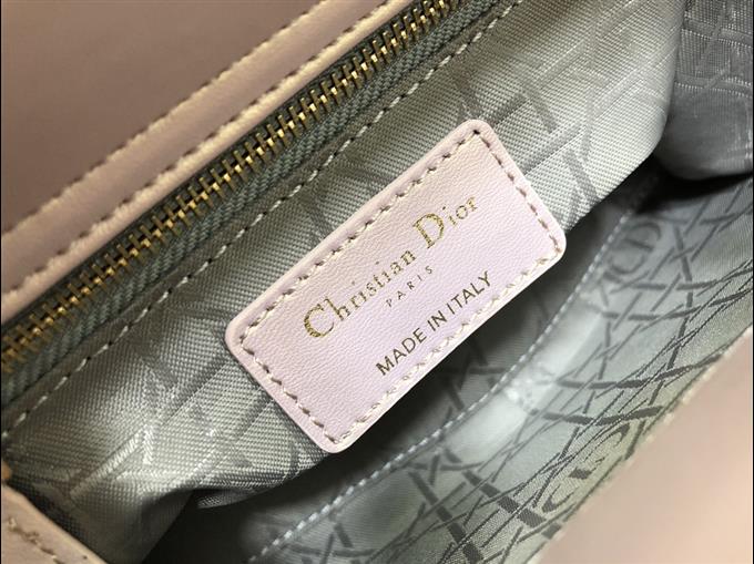 2025228Y600P20563329