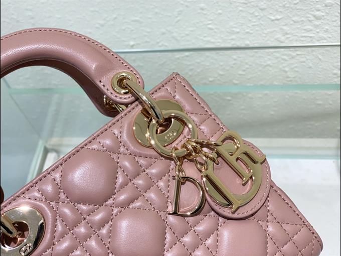 2025228Y600P20564109