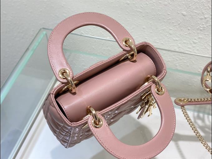 2025228Y600P20564141