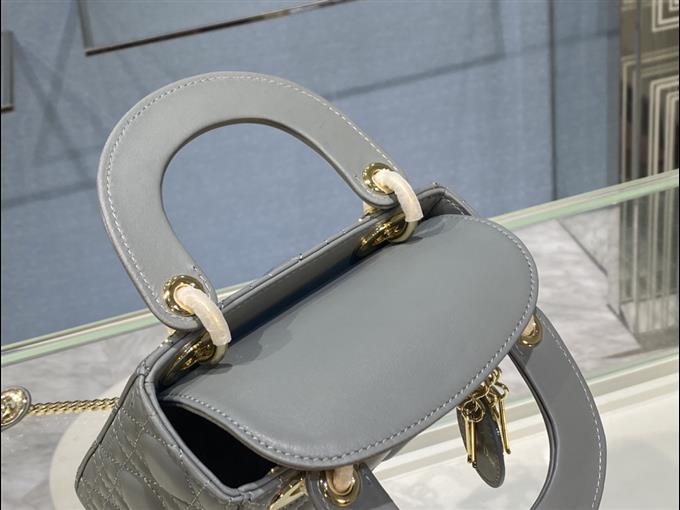 2025228Y600P20564987