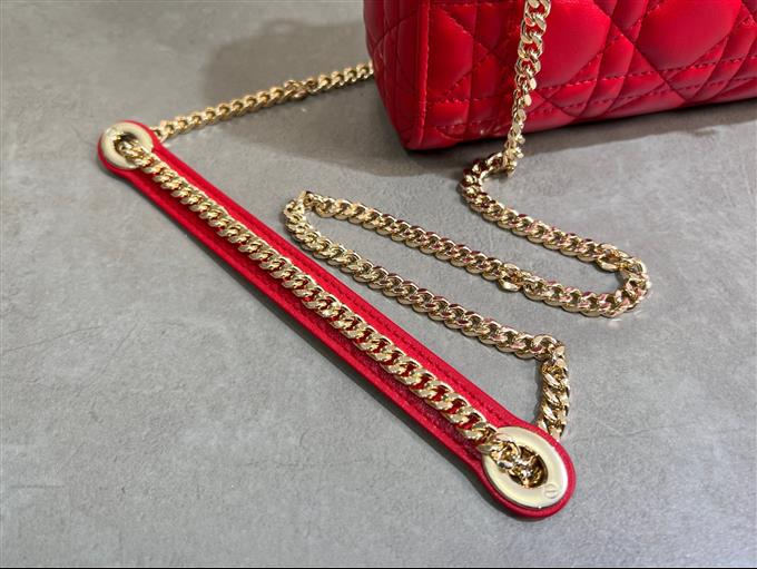 2025228Y600P20567174