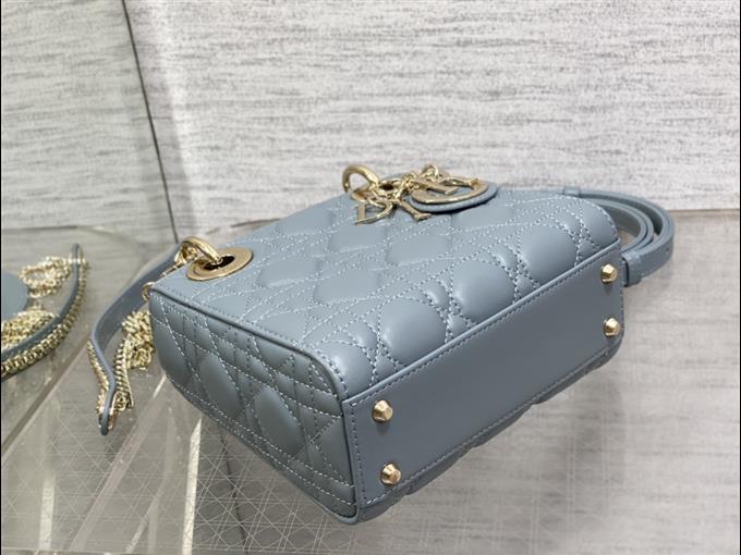 2025228Y600P20567952