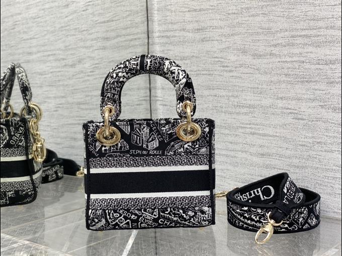 2025228Y600P20569211