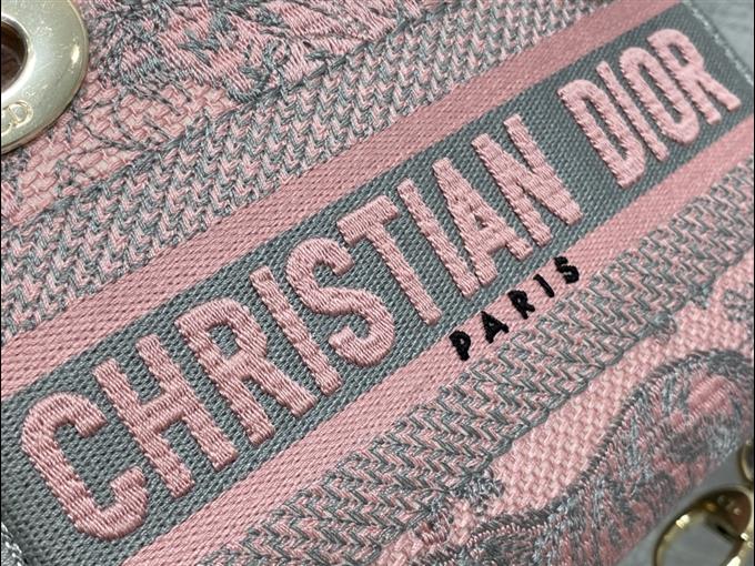 2025228Y600P20569338