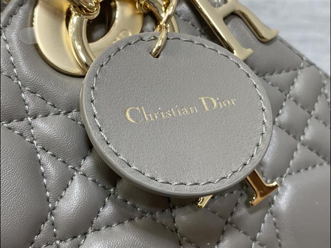 2025228Y600P20569732