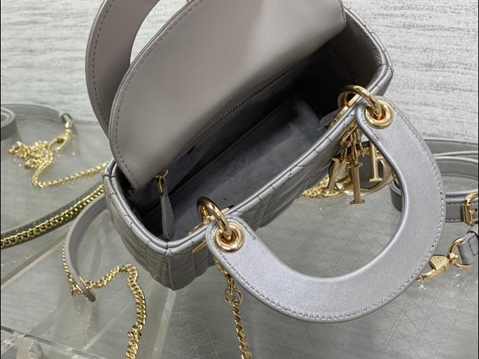 2025228Y600P20569906