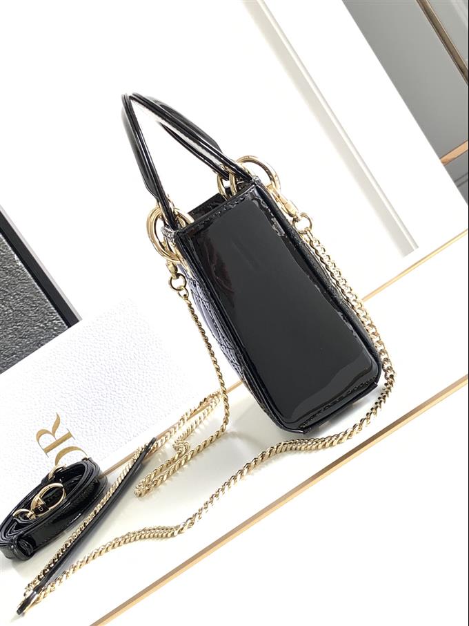 2025228Y600P211856457