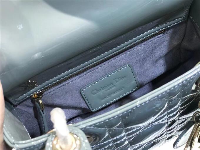 2025228Y600P212512675