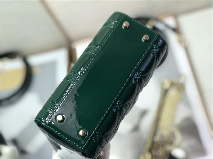 2025228Y600P212518422