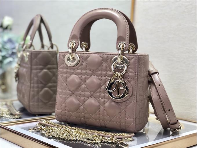 2025228Y600P212518685