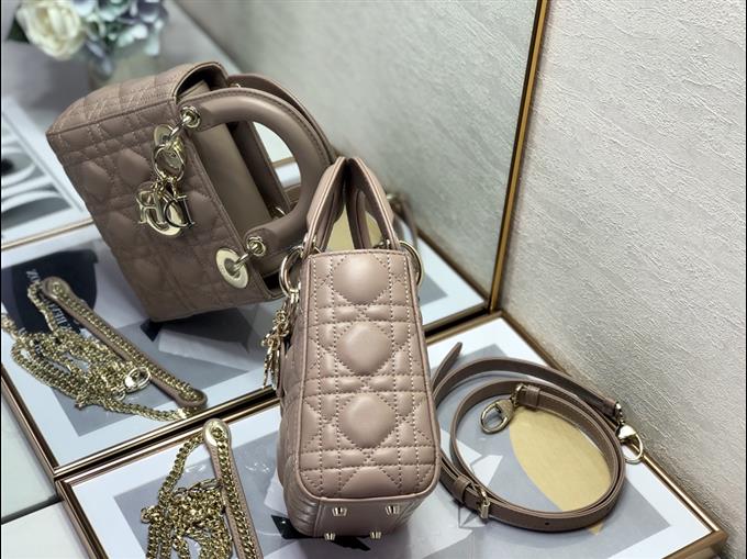 2025228Y600P212518763