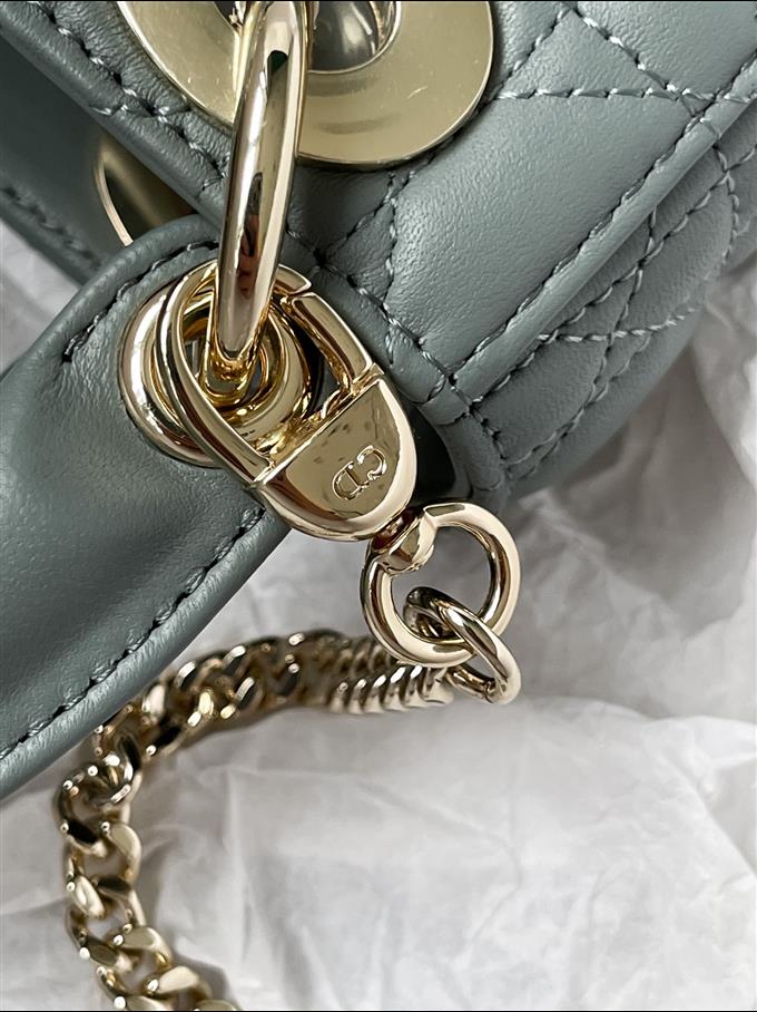 2025228Y600P212519671