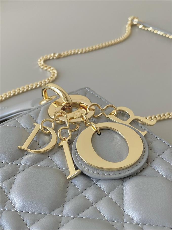 2025228Y600P212520409