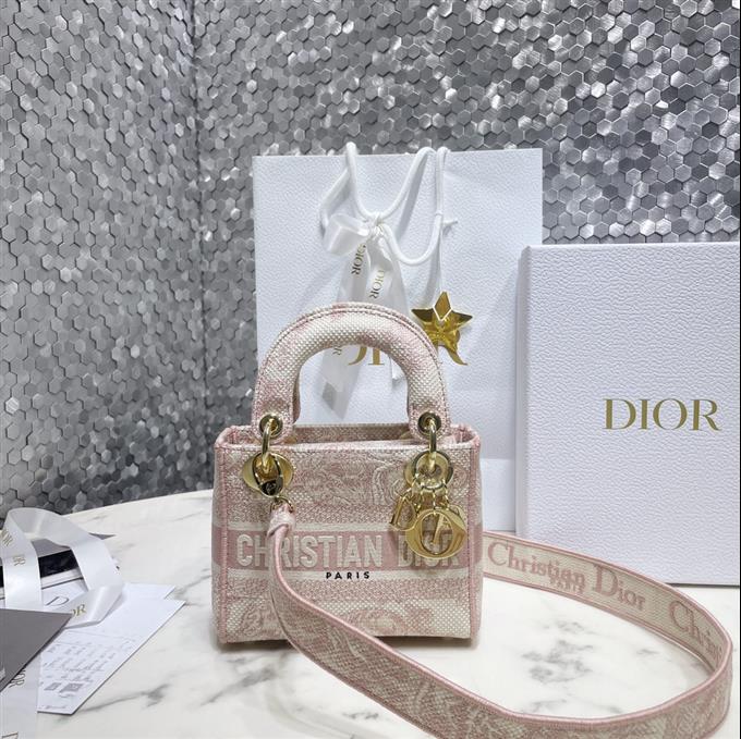 2025228Y600P212521547