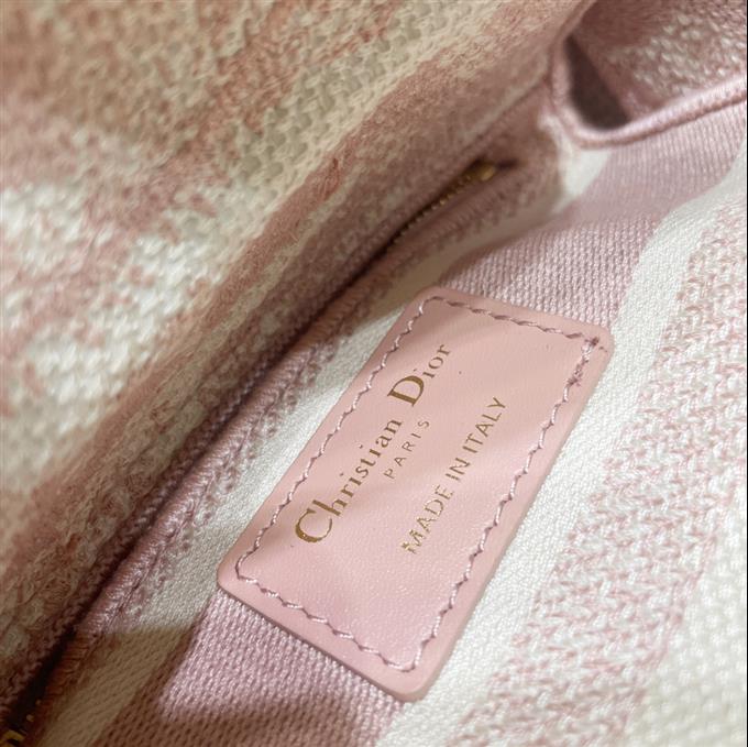 2025228Y600P212521642