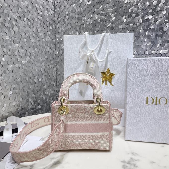 2025228Y600P212521658