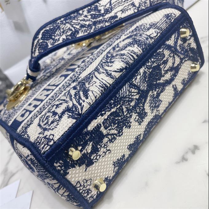 2025228Y600P212521720