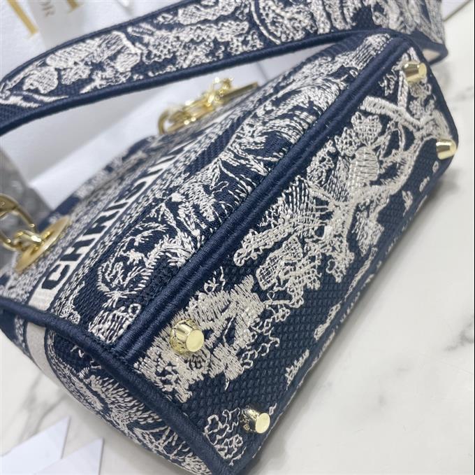 2025228Y600P212521846