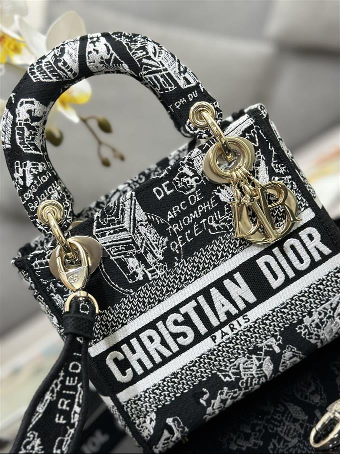 2025228Y600P212522304