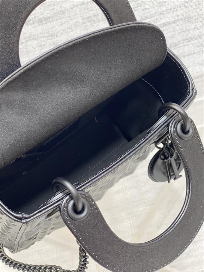 2025228Y600P21252376