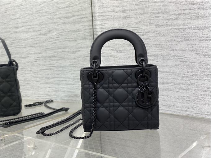 2025228Y650P205544894