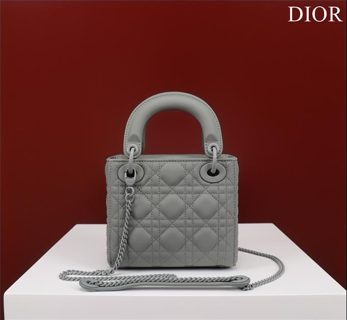 2025228Y650P205617232